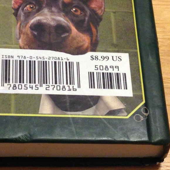 Book Sale! 3 for $10! Mystery, Middle Grade Level - Framed, Gordon Korman - Picture 7 of 8